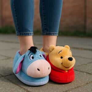 Disney Winnie The Pooh and Eeyore Mismatch Kids Slipper (Size: 12) New with Tags